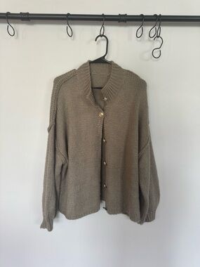 Cozy Chunky Knit Button-Front Sweater Cardigan - Taupe